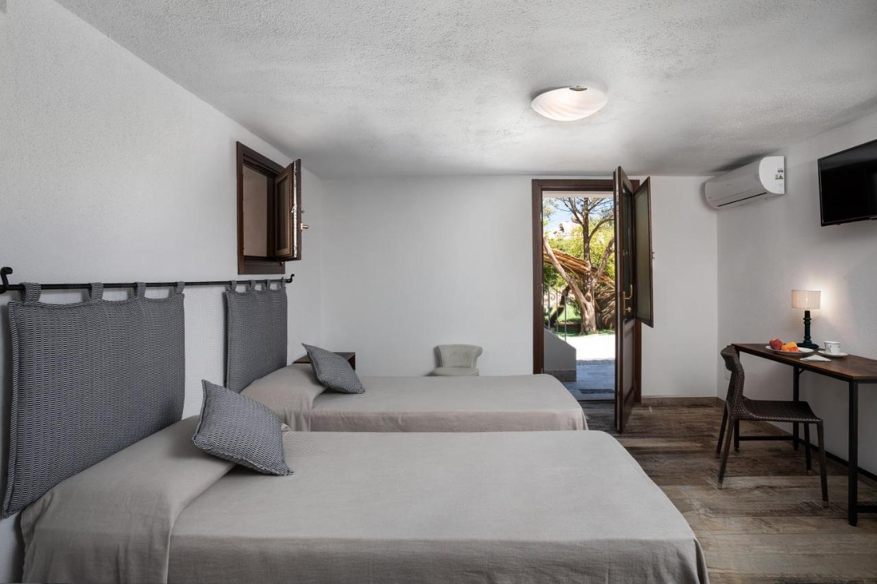 Il Mirto Bed & Breakfast Baja Sardinia Exterior photo